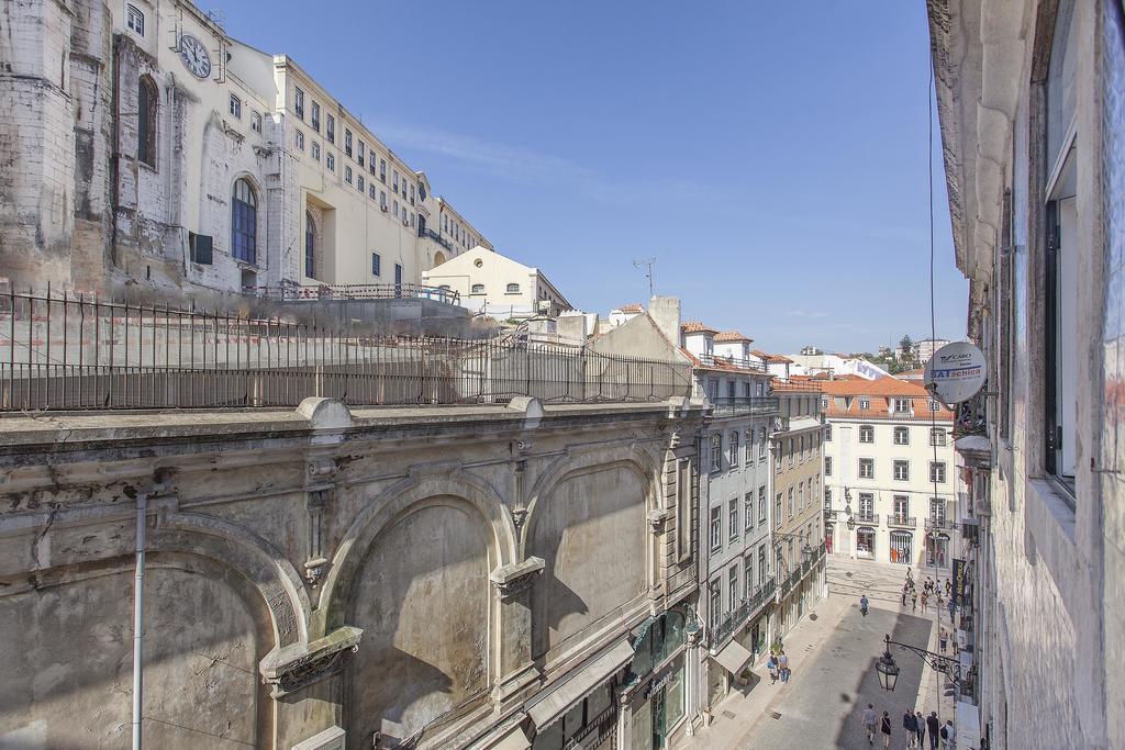5 Sins Chiado Hostel Lisboa Екстериор снимка