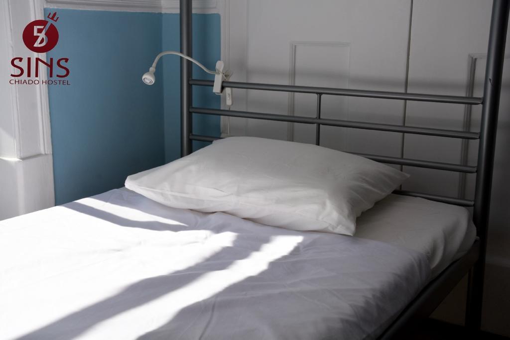 5 Sins Chiado Hostel Lisboa Екстериор снимка