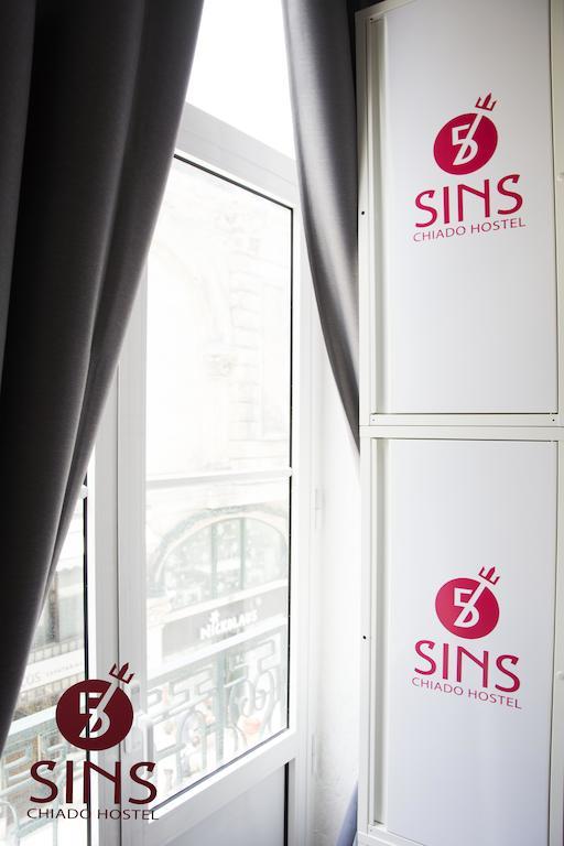 5 Sins Chiado Hostel Lisboa Стая снимка