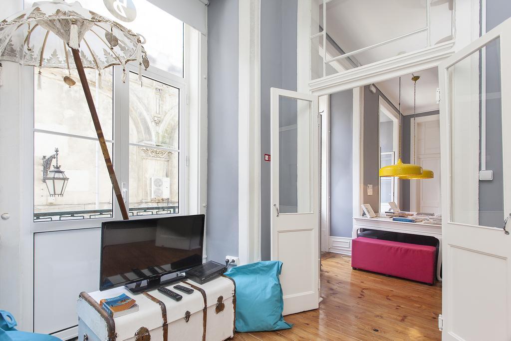 5 Sins Chiado Hostel Lisboa Екстериор снимка